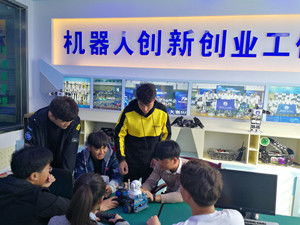 人工智能技術服務專業 連接智能技術與行業需求的橋梁